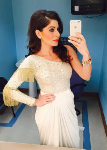 Kanika Kapoor Wiki, Bio, Affairs, Husband, Profile, ImagesKanika Kapoor Wiki, Bio, Affairs, Husband, Profile, Images