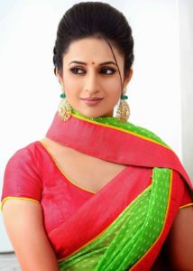 Divyanka Tripathi Wiki,Bio,Age | Yeh hai Mohabbatein Actress Ishita Real Name