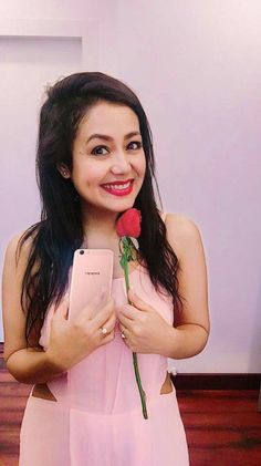 Neha Kakkar Wiki,Bio,Age,Profile,Boyfriend | Full Details