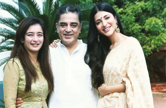 Kamal-Haasan-With-His-Daughters